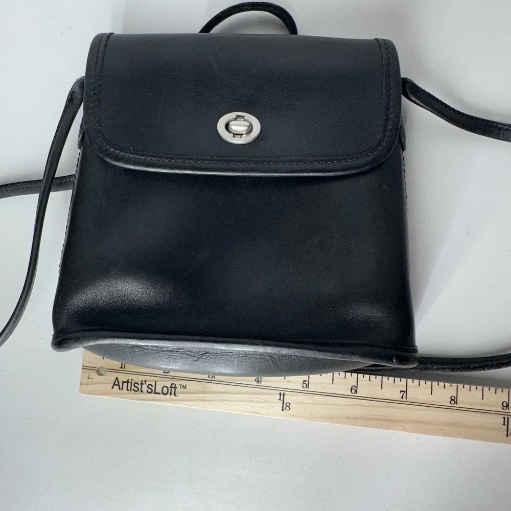 Vintage Coach Tango Flap 9049 Black Leather Turnlock‎ Crossbody